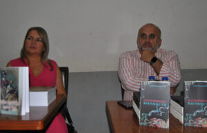 PREDSTAVLJENE KNJIGE “KROZ TREPAVICE SIPAM TUGU” I “NASPORIVANJE VJEČNOSTI”