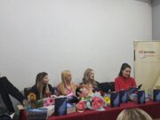 ПРЕДСТАВЉЕНА ЗБИРКА ПЈЕСАМА ” АНЂЕЛИ ДОЛАЗЕ КАЛДРМОМ” Саре Ђокић