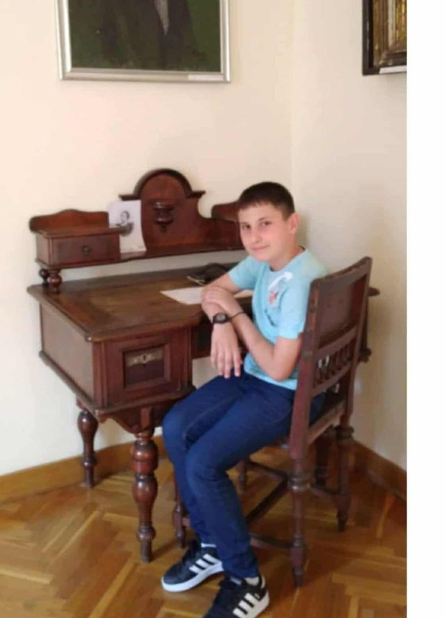 Jovan lukić korigovana fotogafija