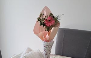 INTERVJU SA NATAŠOM RADOVIĆ, AUTORКOM ZBIRКE PJESAMA ZA DECU ”MAMA, OSLONI SE NA MENE” Mama osloni se na mene