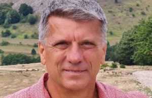 ИНТЕРВЈУ СА ДРАГАНОМ ГЛОГОВЦЕМ АУТОРОМ РОМАНА „ИЛИРИК“ Dragan glogovac naslovna