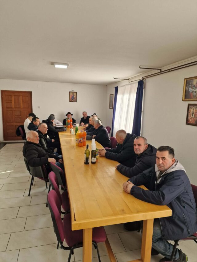 Промоција књиге ''Иза грудобрана'' Промоција књиге ''Иза грудобрана''