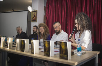 Представљене књиге “Терапија Теслом” и “Звер сам био – јагње ме дотакло” 989A9477